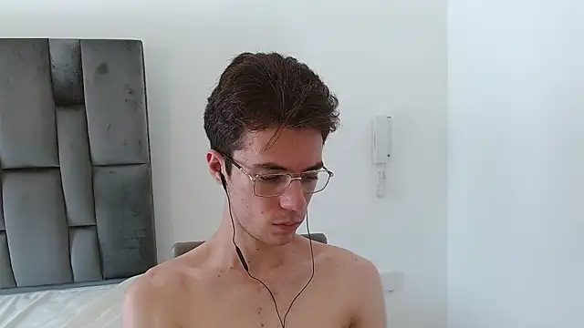 VIKTORNOIR's web cam