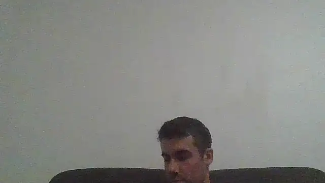 JulioIsHere4you's cam snapshot