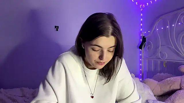 HoneyMist's cam snapshot