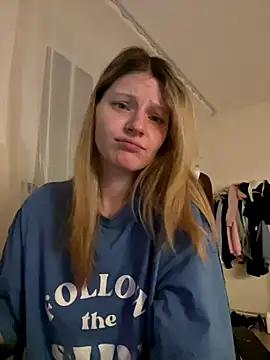 MaryHiggins's cam snapshot