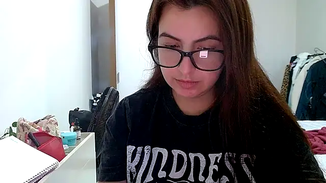 chelbyy's cam snapshot