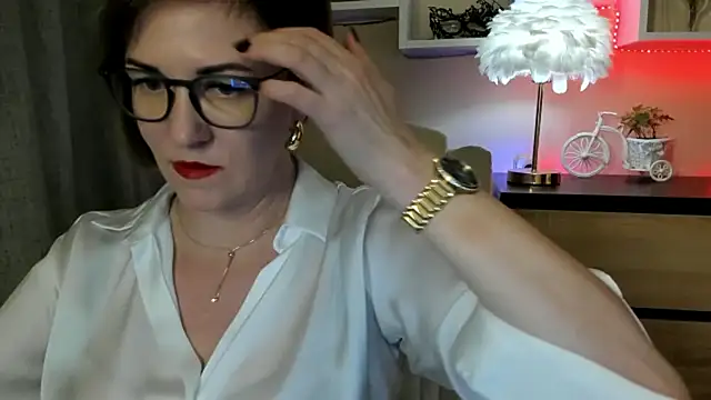 feliziaDesire's cam snapshot