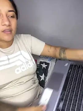 Leila__Saade's cam snapshot