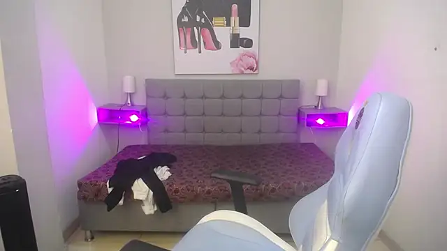 Violet_raine_'s cam snapshot