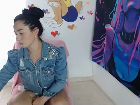 NathyMilf_'s cam snapshot