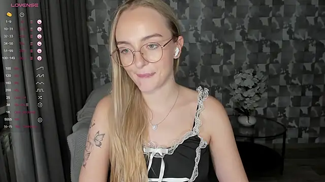 A_delina's cam snapshot