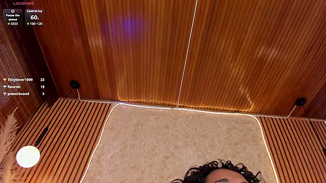 NAIA_ROSSI's cam snapshot