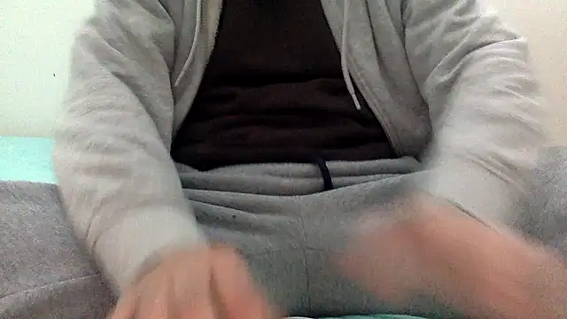 molozeb's cam snapshot