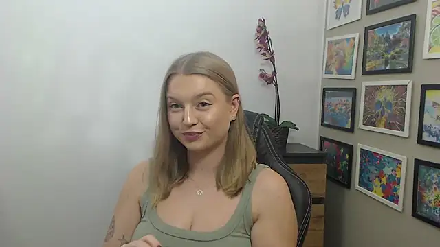 Mysteryerica's cam snapshot