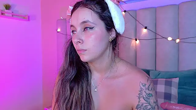 AmbarHills_1's cam snapshot