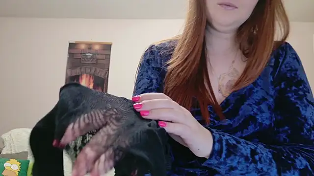 MISTRESS-FOX's cam snapshot