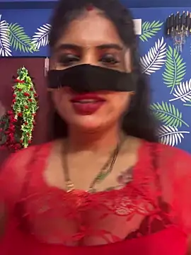 V-Hot-Sweti live sex cam