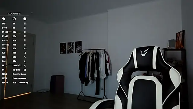 MayAgard's cam snapshot