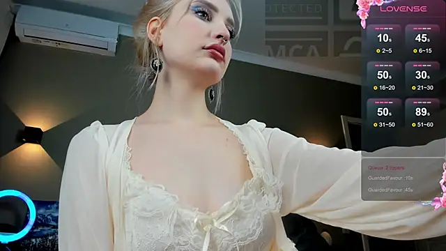 linda_ada's cam snapshot