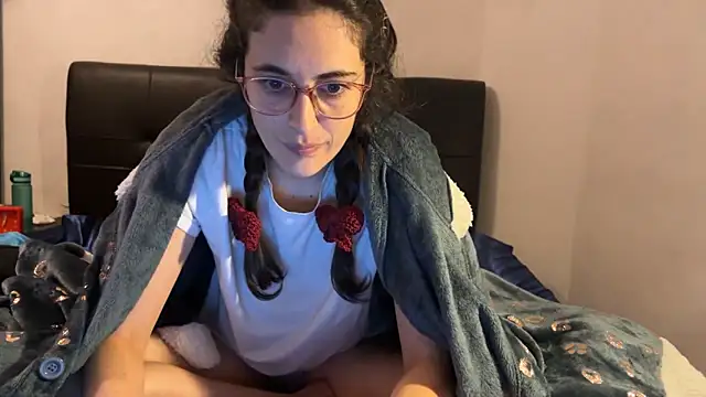 WhiteVenus's cam snapshot