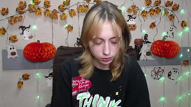 TracyLll's cam snapshot