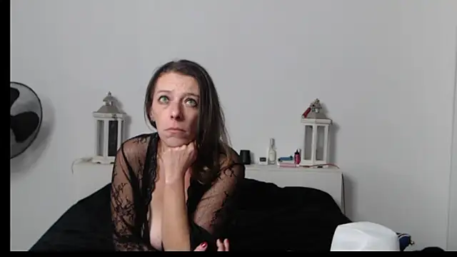 Oriane_Jackson's cam snapshot