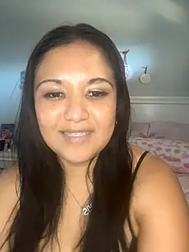 tattedlatina's cam snapshot