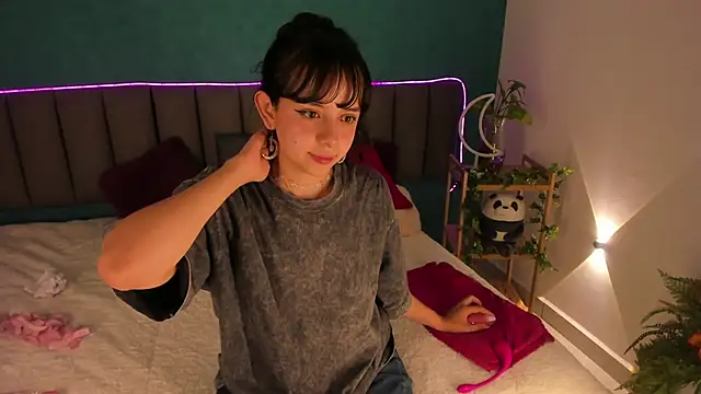 AriaMoonLight's cam snapshot