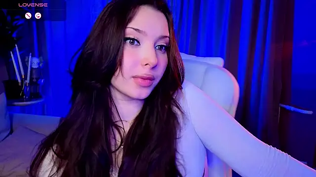 Lucy_louras's cam snapshot