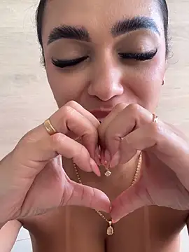 emma_andrew1's cam snapshot