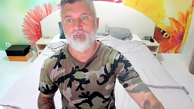 BlowMyXXL's cam snapshot