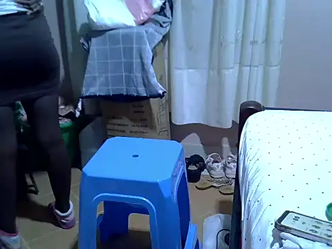 Just_Karu's cam snapshot