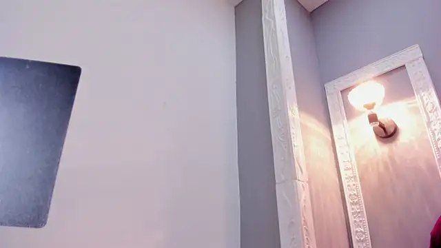 Bonniie_22 live sex cam