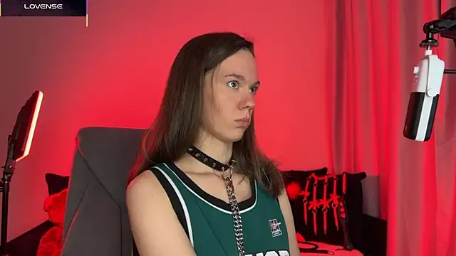 SharkyBaby live sex cam