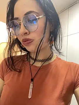 Chuchii05 live sex cam