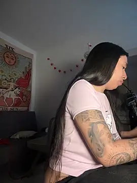 kiaraglam2's cam snapshot