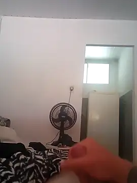 branquinho000007's cam snapshot