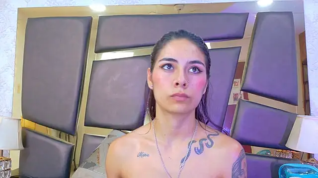 NicoleEsposito's cam snapshot