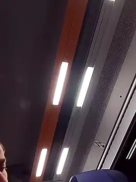 openlegsforyou's cam snapshot