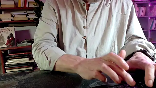 yvanbonar's cam snapshot