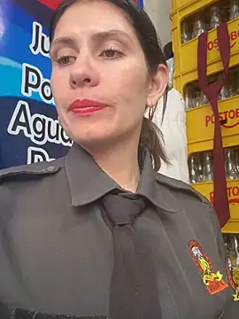 Alysson-- live sex cam