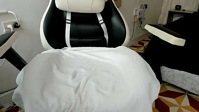 Valerioe live sex cam