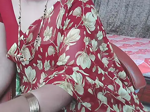 sunitha-3's cam snapshot