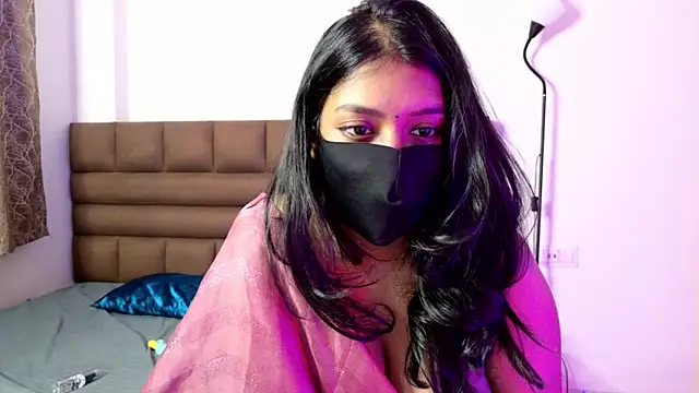 Gulaboo100's cam snapshot