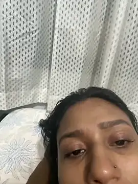 heenashai's cam snapshot