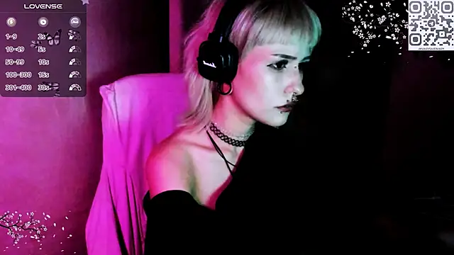 say_mary's cam snapshot