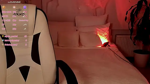 Kimmie_shine's cam snapshot