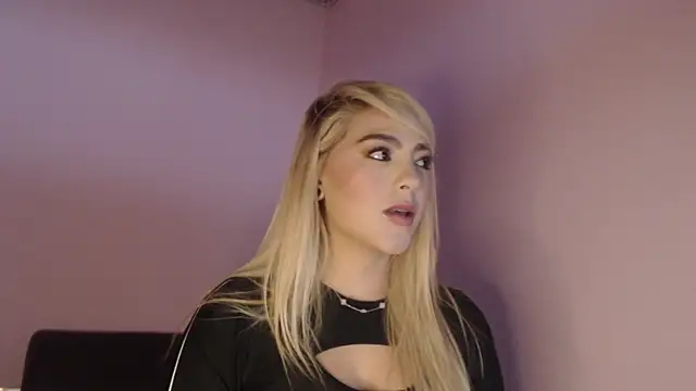 sylvanaLayton's cam snapshot