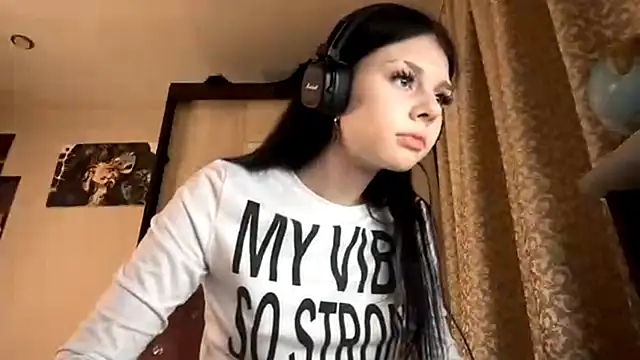 AnGallo's cam snapshot