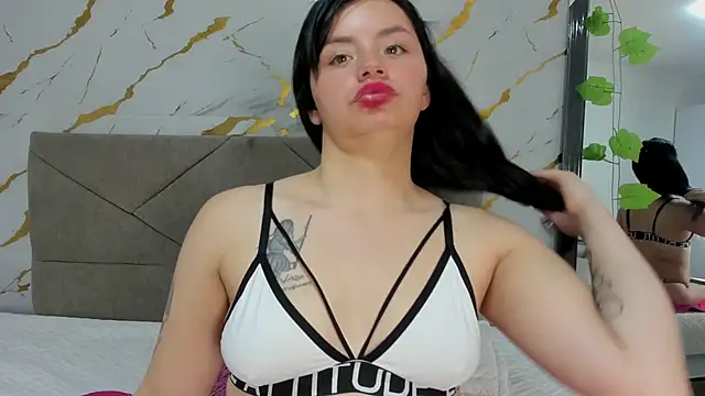 emmma_moon's cam snapshot