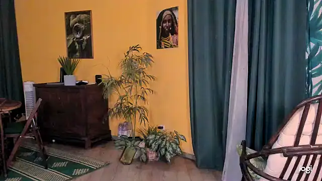 NASSYMIA03's web cam