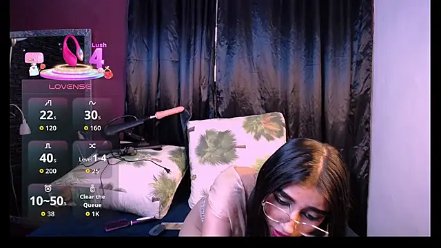 Karol_Yessenia's cam snapshot