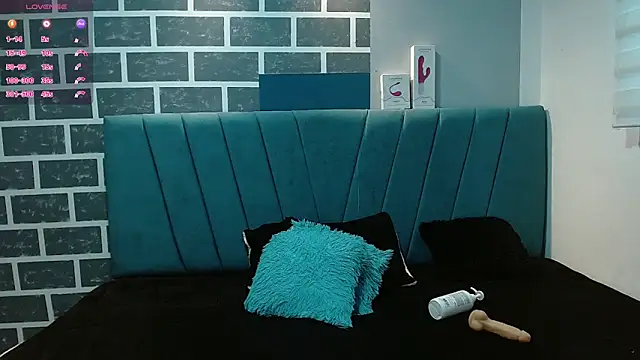 Chloe_Brown3's cam snapshot