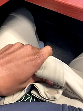 sochillrandom3's web cam