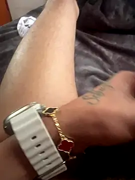 wiland_hot23's cam snapshot